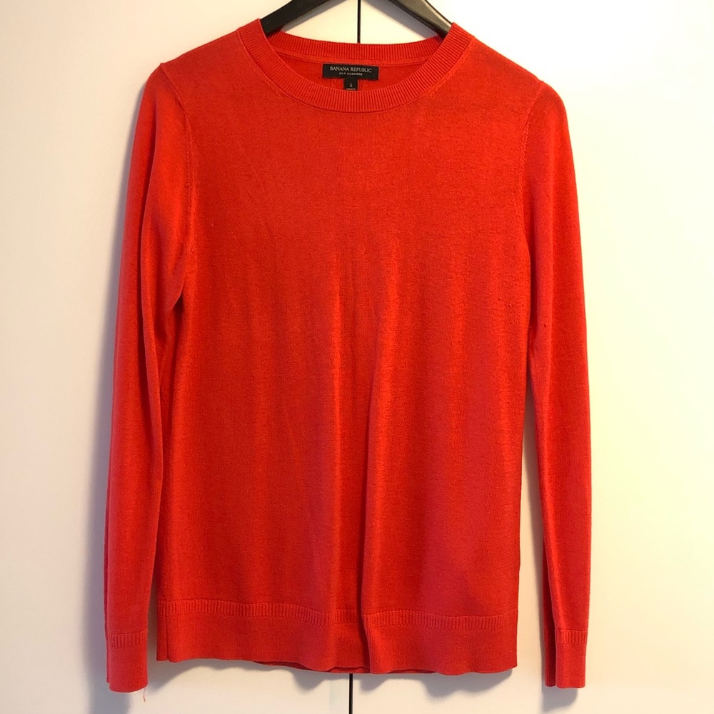 Banana Republic silk cashmere sweater in size S